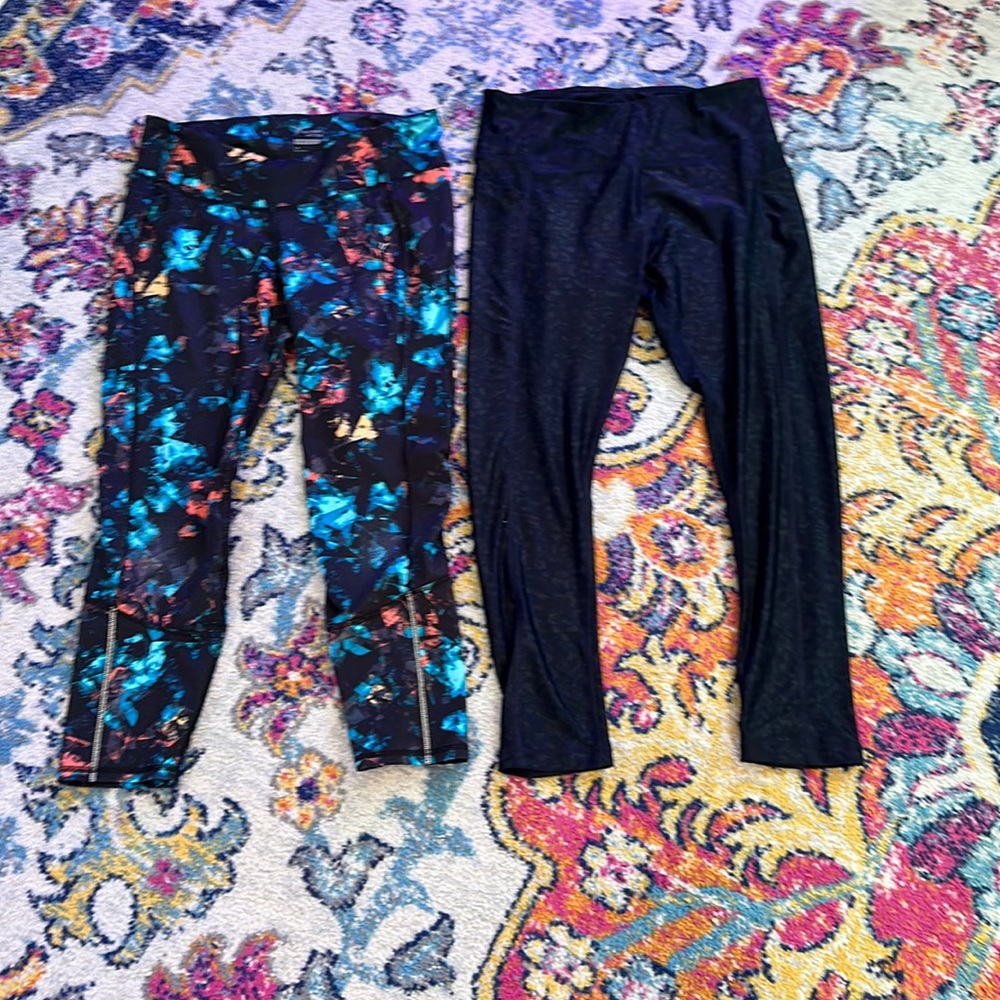 Workout crop legging size large